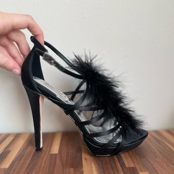 Feather strap stilettos perfect for bachelorette party or wedding - Picture 8 of 8